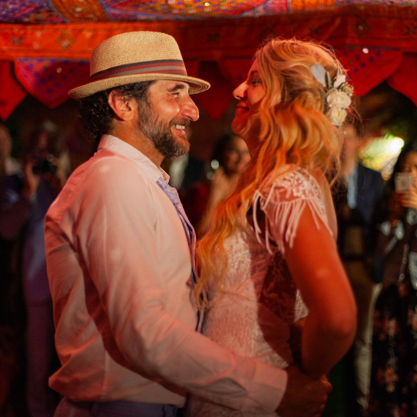 AW-Carousel-square-029-2019